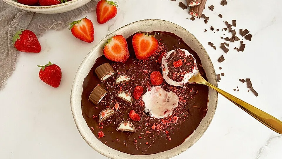 High-Protein-Yogurette-Bowl