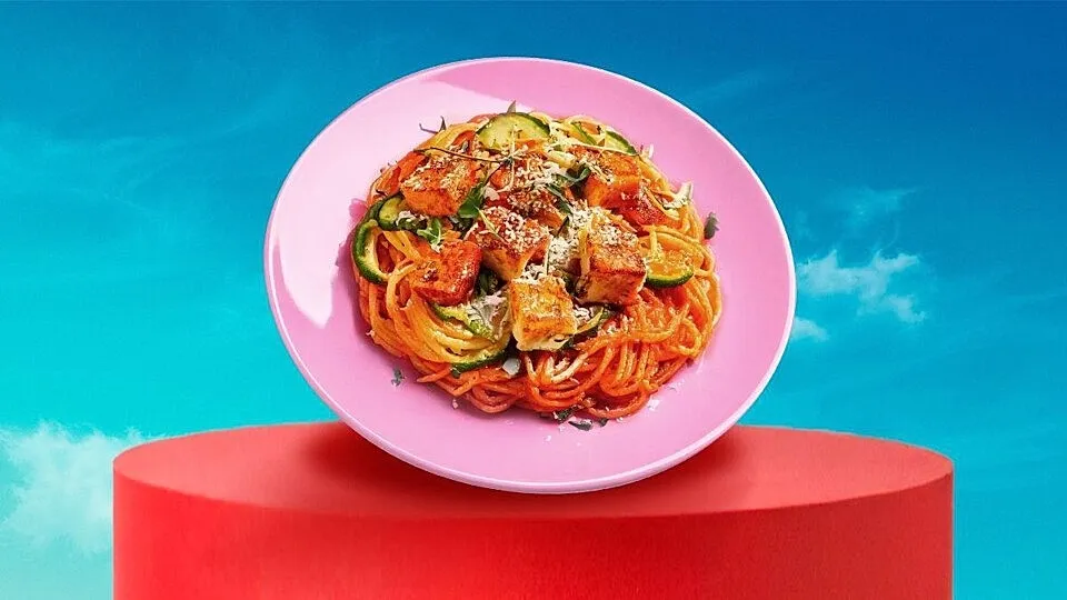 Zoodles mit Tomatensauce - High Protein