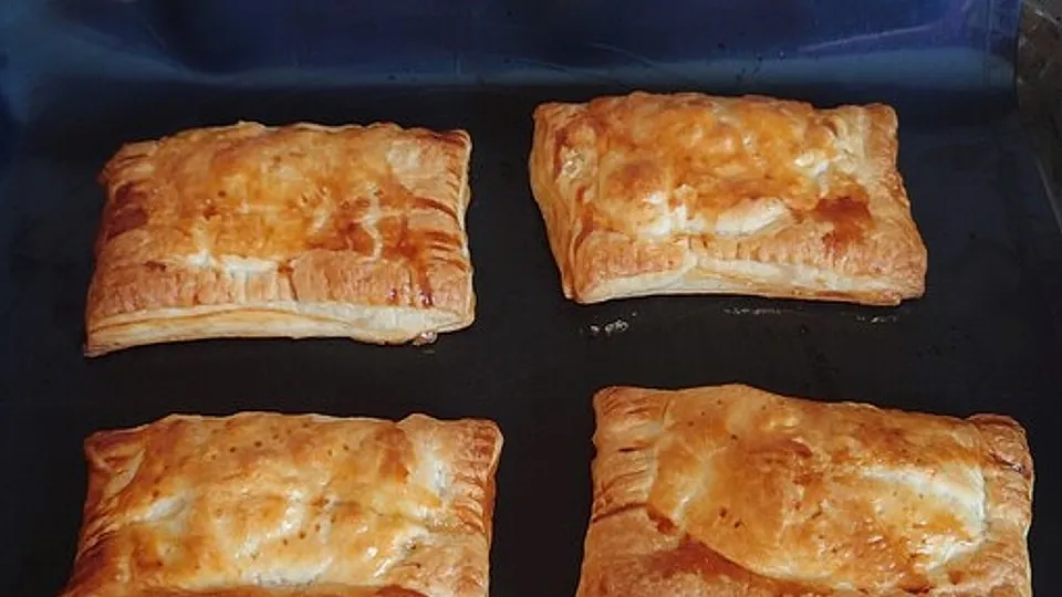 Feta-Käse in Blätterteig
