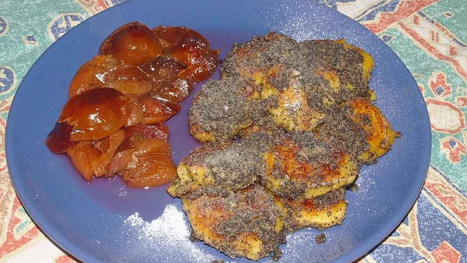 Böhmische Skubanky mit Zwetschgenkompott