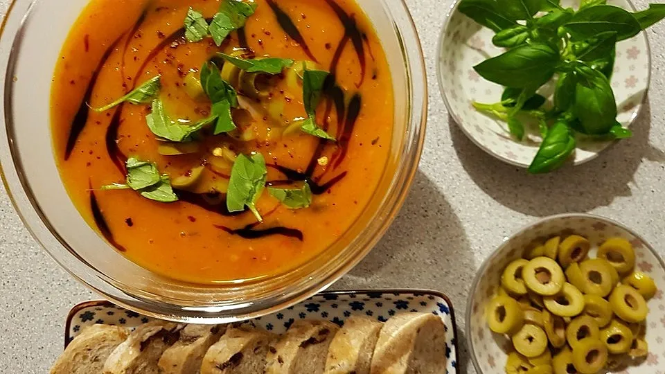 Mediterrane Kürbissuppe