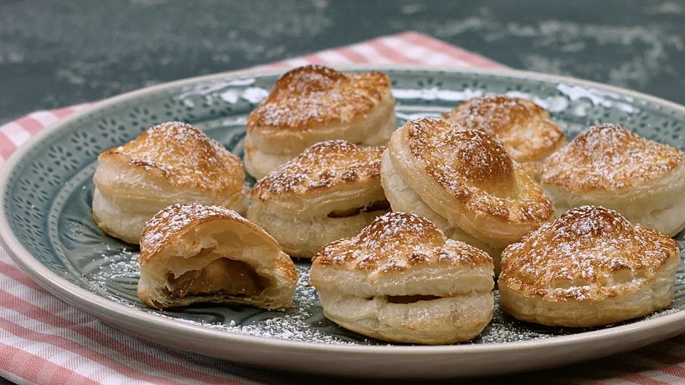 Blätterteigtaschen mit Toffifee