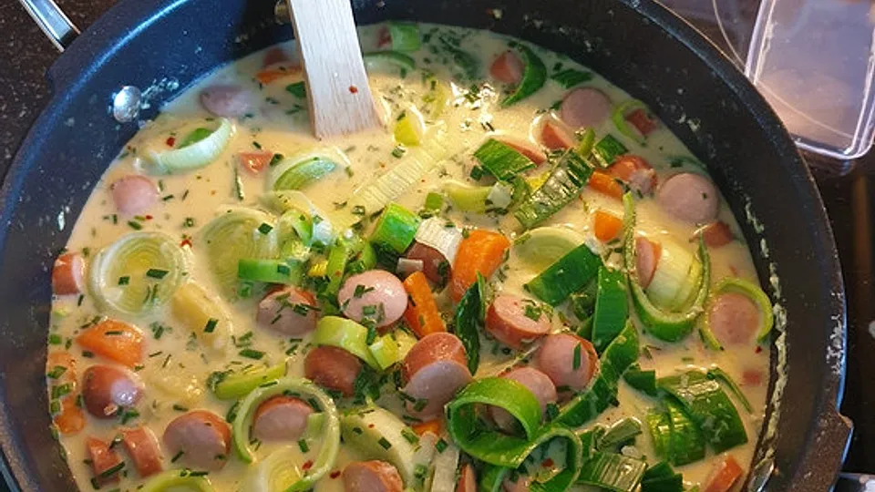 Cabanossi-Eintopf mit Kartoffeln und Käse