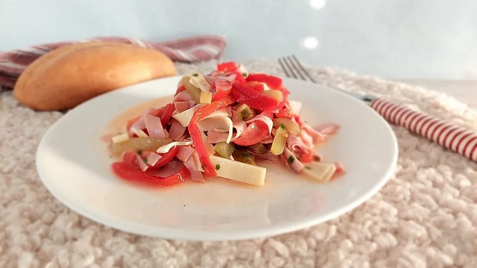 Schweizer Wurstsalat à la Uschi