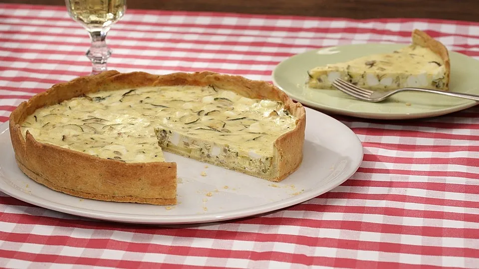 Schafskäse-Zucchini-Quiche