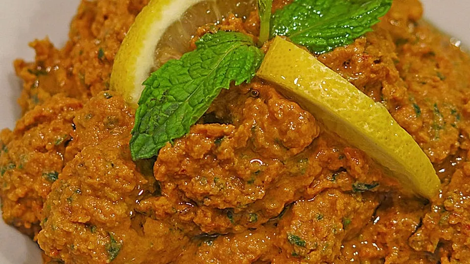 Hummus mit getrockneten Tomaten