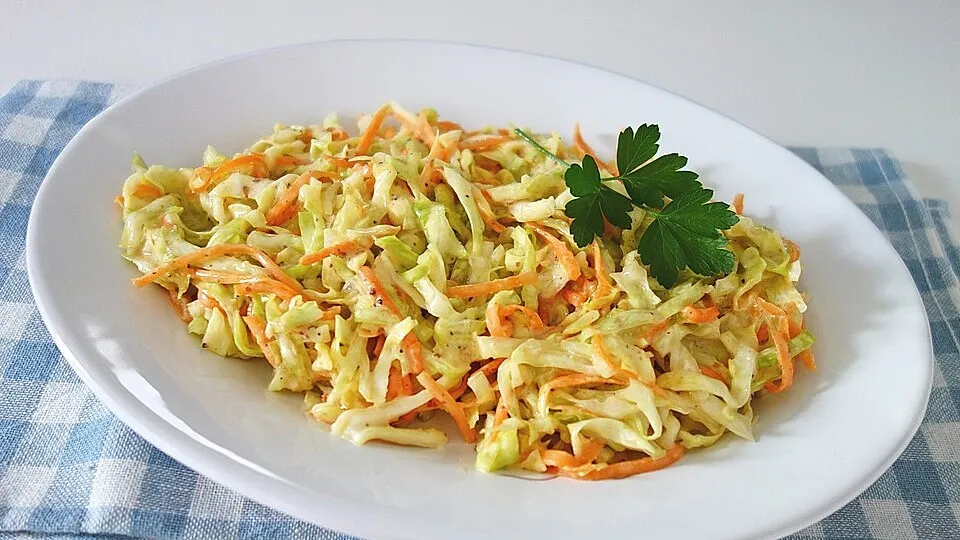 Amerikanischer Krautsalat