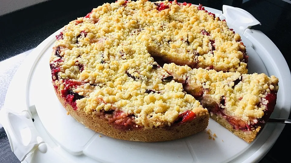 Pflaumenkuchen mit Streuseln
